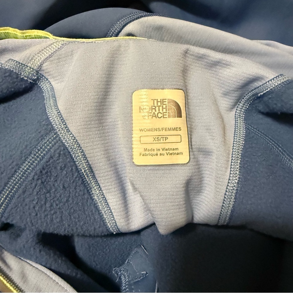 💙 The North Face Women’s 1/4 Zip Athletic Pullover – XS 💙 - Picture 4 of 5